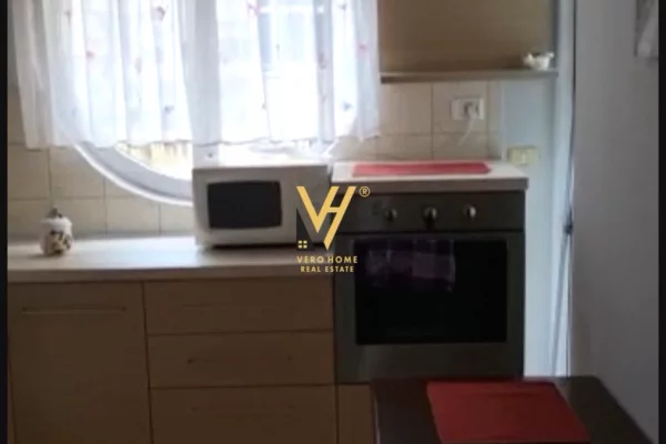 Shtepi me qera Apartament ne Tirane, 2+1, Mobilimi E mobiluar, Pagesa 65,000  Leke.