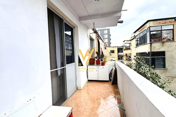 Shtepi me qera Apartament ne Tirane, 1+1, Mobilimi E mobiluar, Pagesa 75,000  Leke.