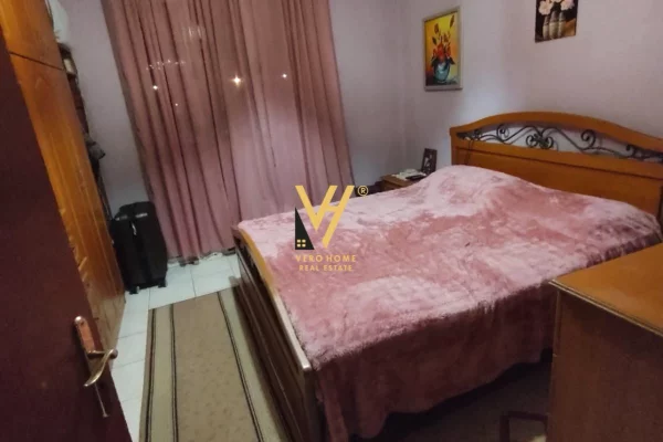 Shtepi ne shitje Apartament ne Tirane, 2+1, Mobilimi E mobiluar, Pagesa 128,000  Euro.