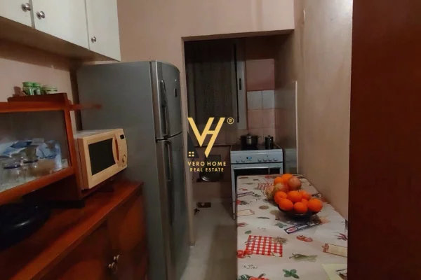 Shtepi ne shitje Apartament ne Tirane, 2+1, Mobilimi E mobiluar, Pagesa 128,000  Euro.