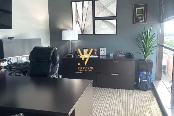 Ambient biznesi me qera 3+1 ne Tirane - 5,000 Euro