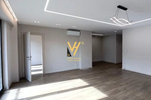 JEPET ZYRE 185 M2 ME QIRA TE  RR.KAVAJES PRAN GARDEN BUILDING 2.500 EURO