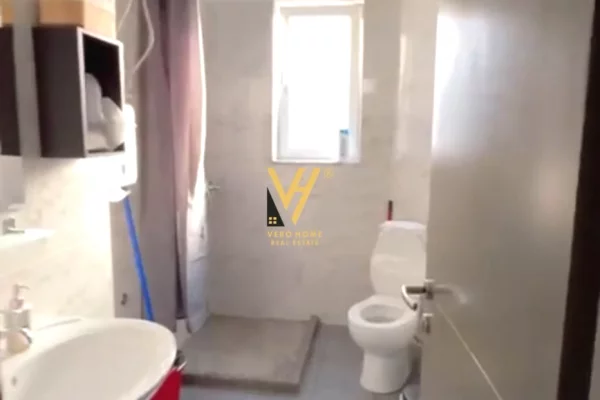 Shtepi me qera Apartament ne Tirane, 2+1, Mobilimi E mobiluar, Pagesa 47,000  Leke.