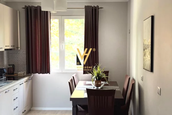 Shtepi me qera Apartament ne Tirane, 2+1, Mobilimi E mobiluar, Pagesa 47,000  Leke.