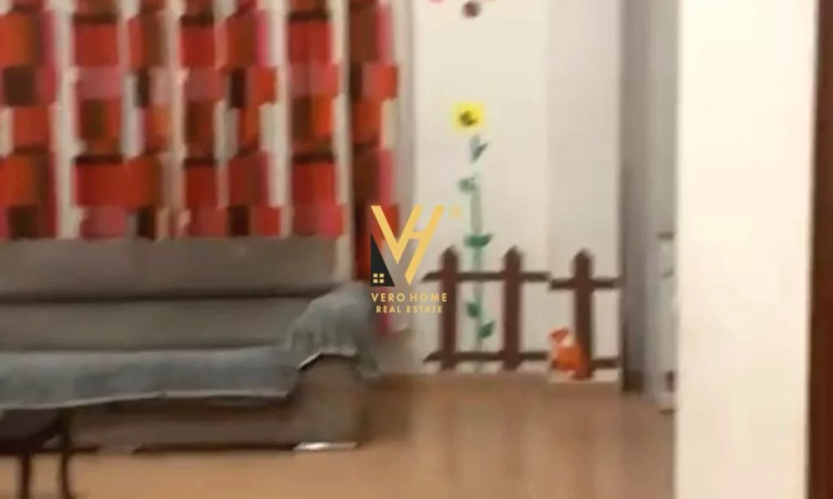 Shtepi me qera Shtepi Private ne Tirane, 5+1, Mobilimi E mobiluar, Pagesa 60,000  Leke.