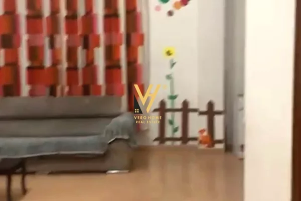 JEPET SHTEPI PRIVATE ME QIRA NE LAPRAKE 60.000 LEKE