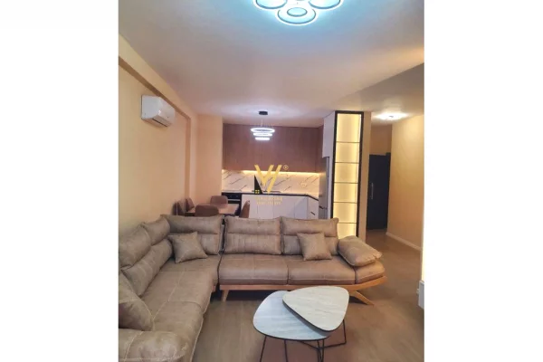 JEPET APARTAMENT 2+1+2+VERANDE ME QERA TE LIQENI I THATE 1.300 EURO