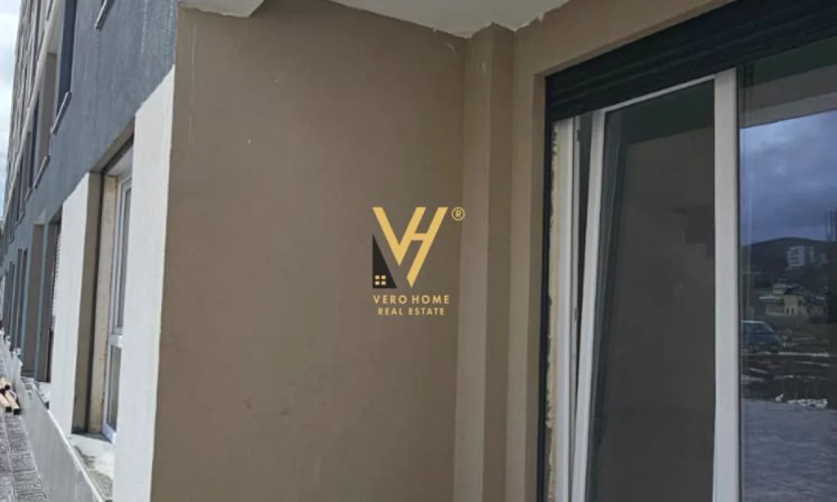 Shtepi ne shitje Duplex(shtepi me 2 kate) ne Durres, 2+1, Mobilimi Bosh, pa mobiluar, Pagesa 150,860  Euro.