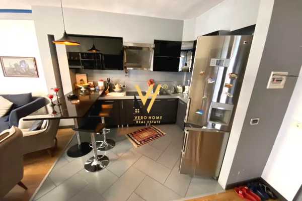 Shtepi ne shitje Apartament ne Tirane, 2+1, Mobilimi E mobiluar, Pagesa 280,000  Euro.