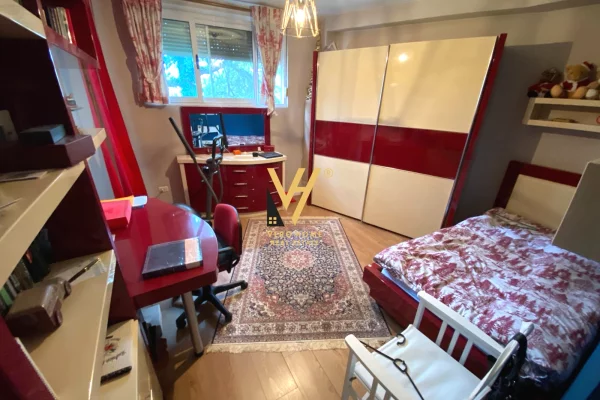 Shtepi ne shitje Apartament ne Tirane, 2+1, Mobilimi E mobiluar, Pagesa 280,000  Euro.