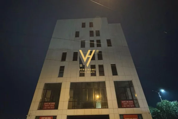 JEPET AMBIENT BIZNESI 1.100 M2 TE BULEVARDI I RI 6.800 EURO