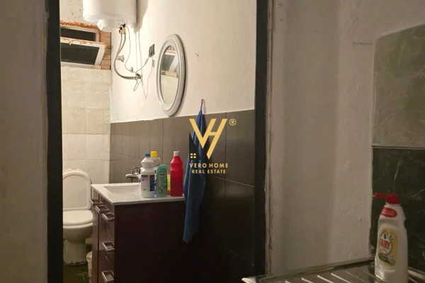 Shtepi me qera Apartament ne Tirane, 1+1, Mobilimi E mobiluar, Pagesa 30,000  Leke.