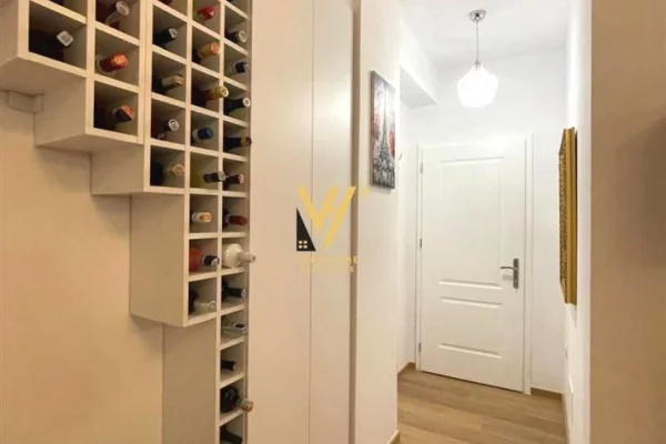 Shtepi ne shitje Apartament ne Tirane, 1+1, Mobilimi E mobiluar, Pagesa 13,000,000  Leke.