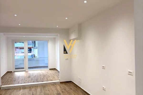 JEPET ZYRE 60 M2 ME QERA TE JORDAN MISJA 80.000 LEKE