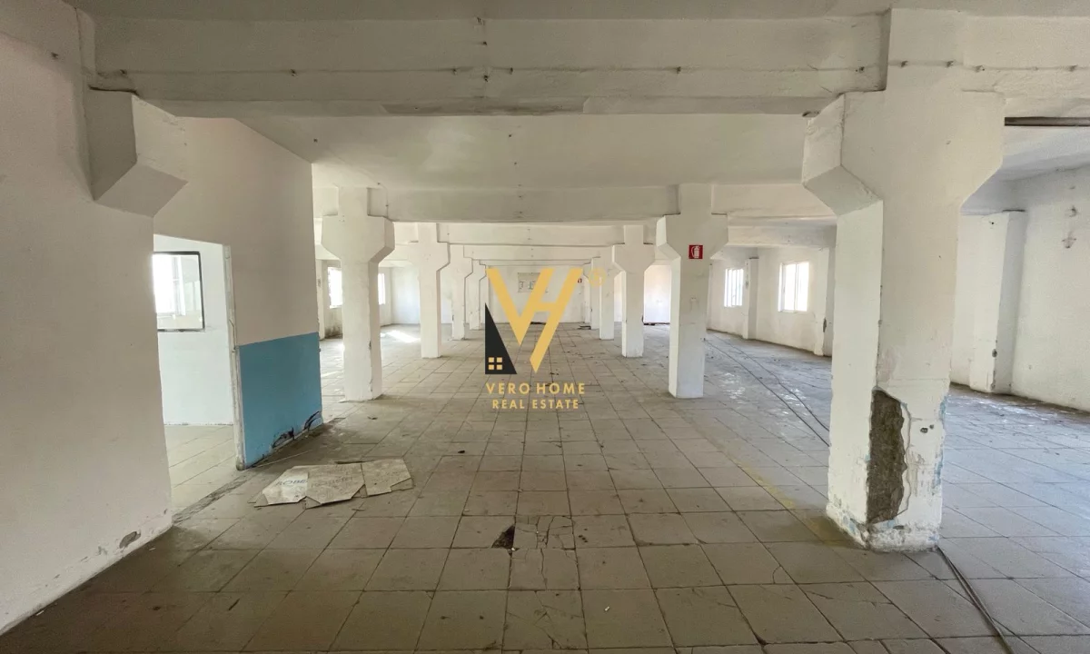 JEPET MAGAZINE 600 M2 ME QERA NE ALLIAS 1.300 EURO