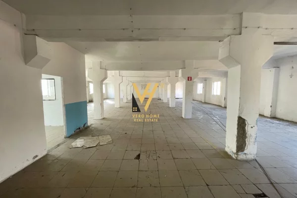 JEPET MAGAZINE 600 M2 ME QERA NE ALLIAS 1.300 EURO