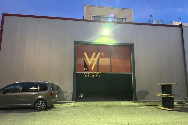 Ambient biznesi me qera 4+1 ne Tirane - 700 Euro