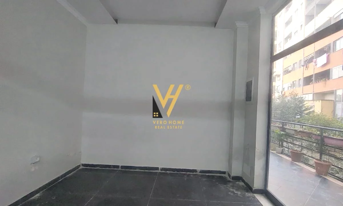 SHITET DYQAN 46 M2 NE ASTIR 95.000 EURO