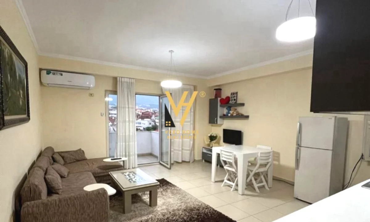 Shtepi me qera Apartament ne Tirane, 2+1, Mobilimi E mobiluar, Pagesa 500  Euro.