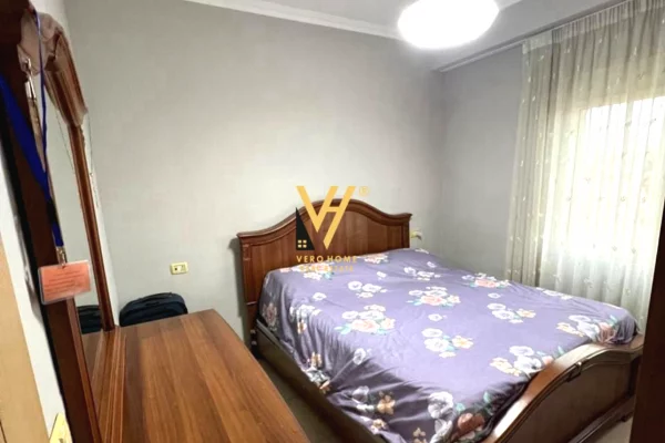 Shtepi me qera Apartament ne Tirane, 2+1, Mobilimi E mobiluar, Pagesa 500  Euro.