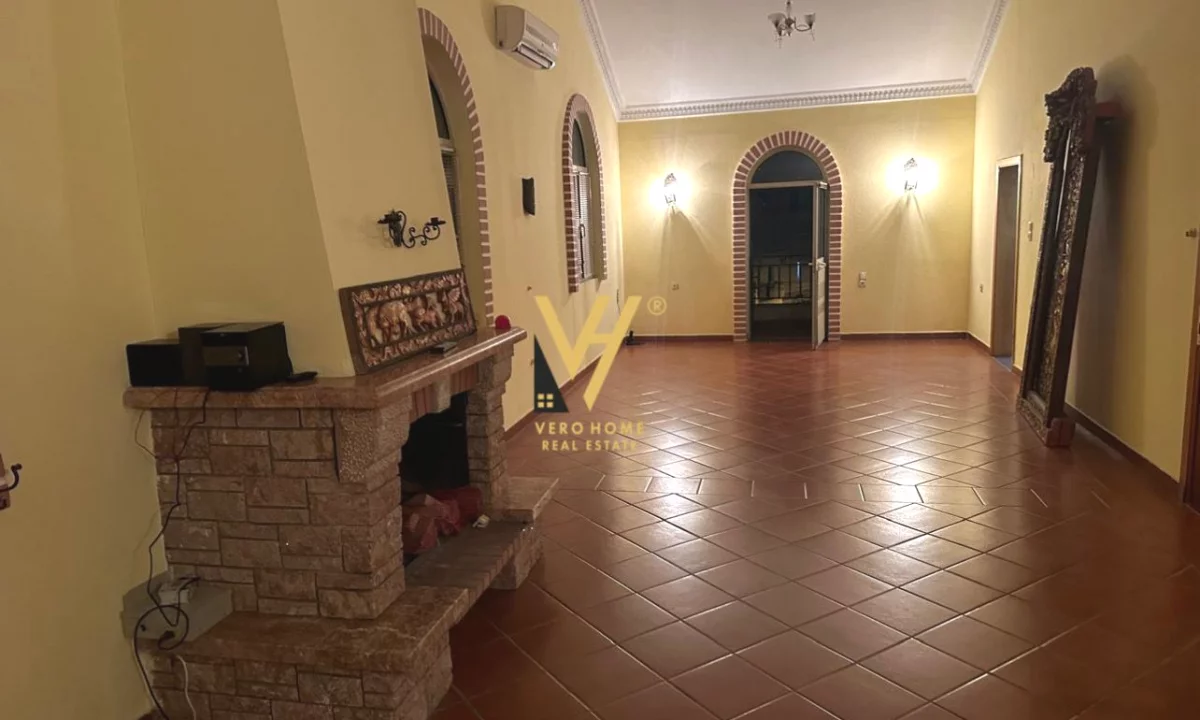 Shtepi me qera Shtepi Private ne Tirane, 6+1, Mobilimi Bosh, pa mobiluar, Pagesa 5,000  Euro.