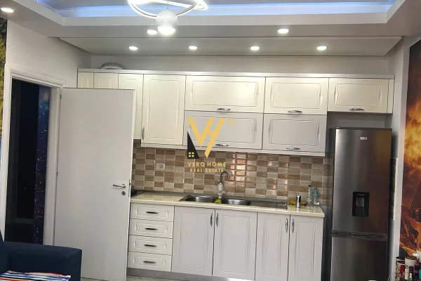 Shtepi me qera Apartament ne Tirane, 1+1, Mobilimi E mobiluar, Pagesa 50,000  Leke.