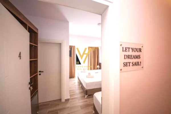 Ambient biznesi me qera 5+1 ne Vlore - 13,000 Euro