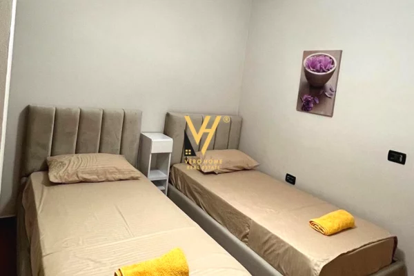 Shtepi me qera Apartament ne Tirane, 2+1, Mobilimi E mobiluar, Pagesa 80,000  Leke.