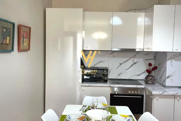 Shtepi me qera Apartament ne Tirane, 2+1, Mobilimi E mobiluar, Pagesa 80,000  Leke.