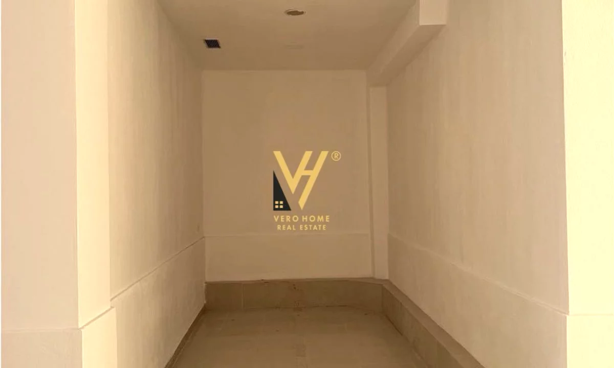 JEPET AMBIENT 105 M2 ME QERA TE QYTET STUDENTI 900 EURO