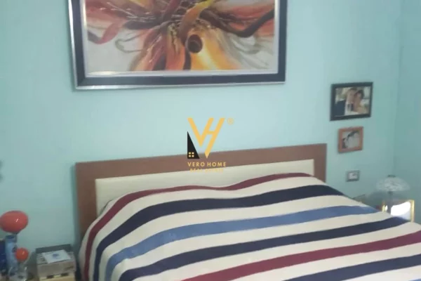 Shtepi me qera Apartament ne Tirane, 2+1, Mobilimi E mobiluar, Pagesa 75,000  Leke.