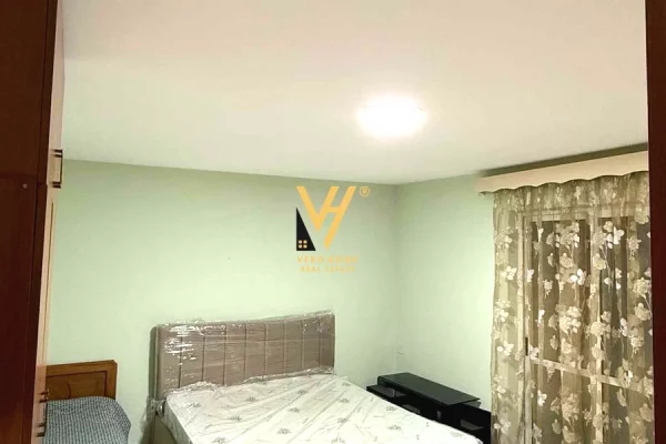 Shtepi me qera Apartament ne Tirane, 3+1, Mobilimi E mobiluar, Pagesa 80,000  Leke.