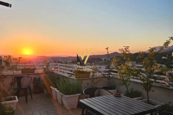 Ambient biznesi me qera 3+1 ne Tirane - 2,500 Euro