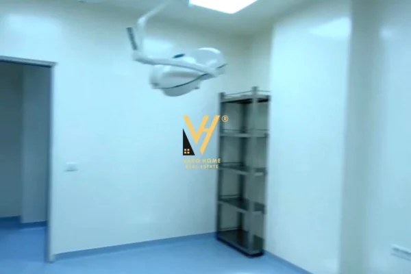 Ambient biznesi me qera 3+1 ne Tirane - 2,500 Euro