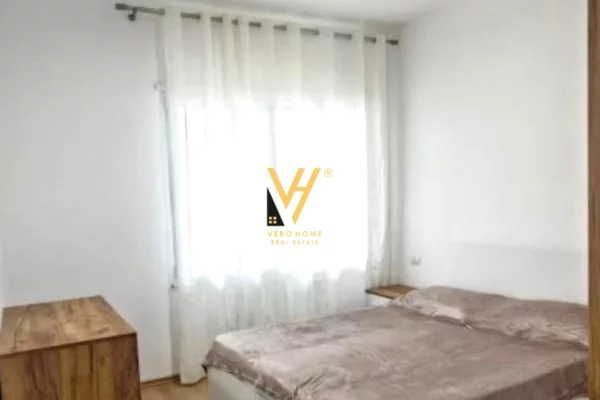 Shtepi me qera Apartament ne Tirane, 1+1, Mobilimi E mobiluar, Pagesa 450  Euro.