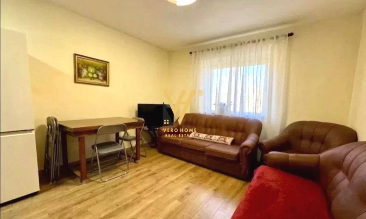 Shtepi me qera Apartament ne Tirane, 2+1, Mobilimi E mobiluar, Pagesa 75,000  Leke.