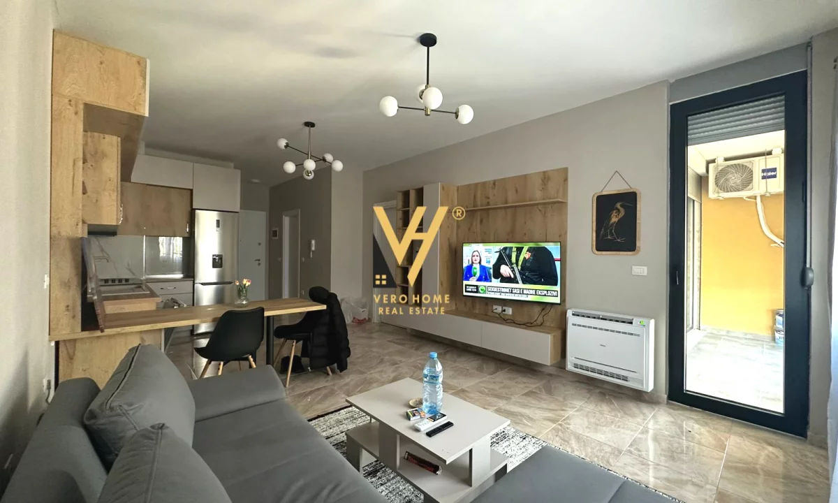 Shtepi ne shitje Apartament ne Tirane, 1+1, Mobilimi E mobiluar, Pagesa 200,000  Euro.