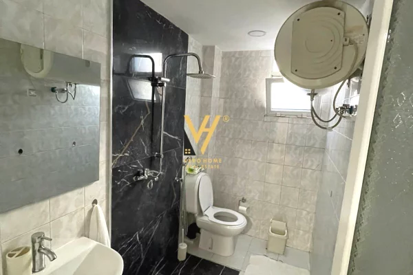 Shtepi me qera Apartament ne Tirane, 2+1, Mobilimi E mobiluar, Pagesa 75,000  Leke.