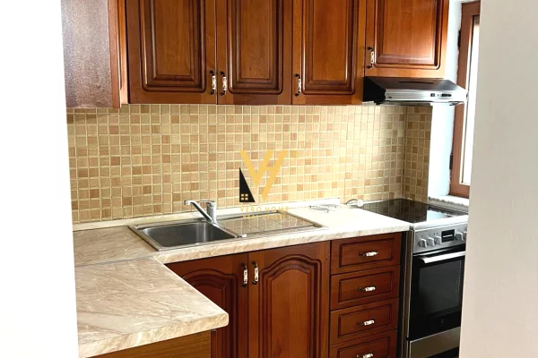 Shtepi me qera Apartament ne Tirane, 1+1, Mobilimi E mobiluar, Pagesa 40,000  Leke.