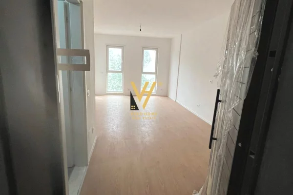 Ambient biznesi me qera 3+1 ne Tirane - 380 Euro