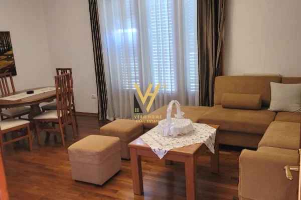 Shtepi me qera 2+1 ne Tirane - 80,000 Leke