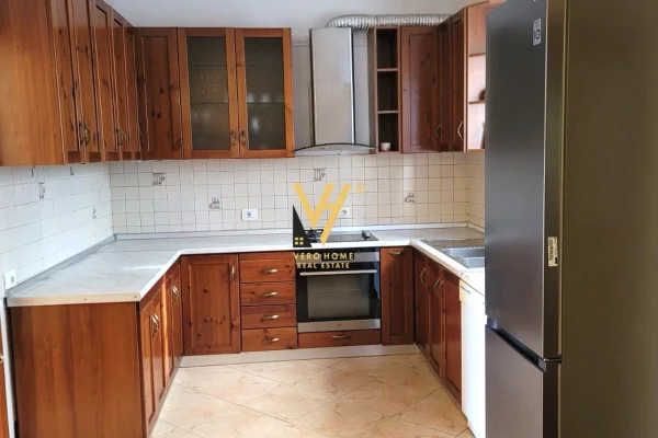 Shtepi me qera Apartament ne Tirane, 2+1, Mobilimi E mobiluar, Pagesa 80,000  Leke.