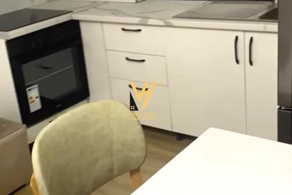 Shtepi me qera Apartament ne Tirane, 2+1, Mobilimi E mobiluar, Pagesa 55,000  Leke.